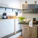 Apartment Luxus Sauna Balkon Küche Zentral *