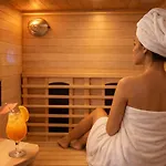 Apartment Luxus Sauna Balkon Küche Zentral *