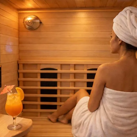 Apartment Luxus Sauna Balkon Kueche Zentral *